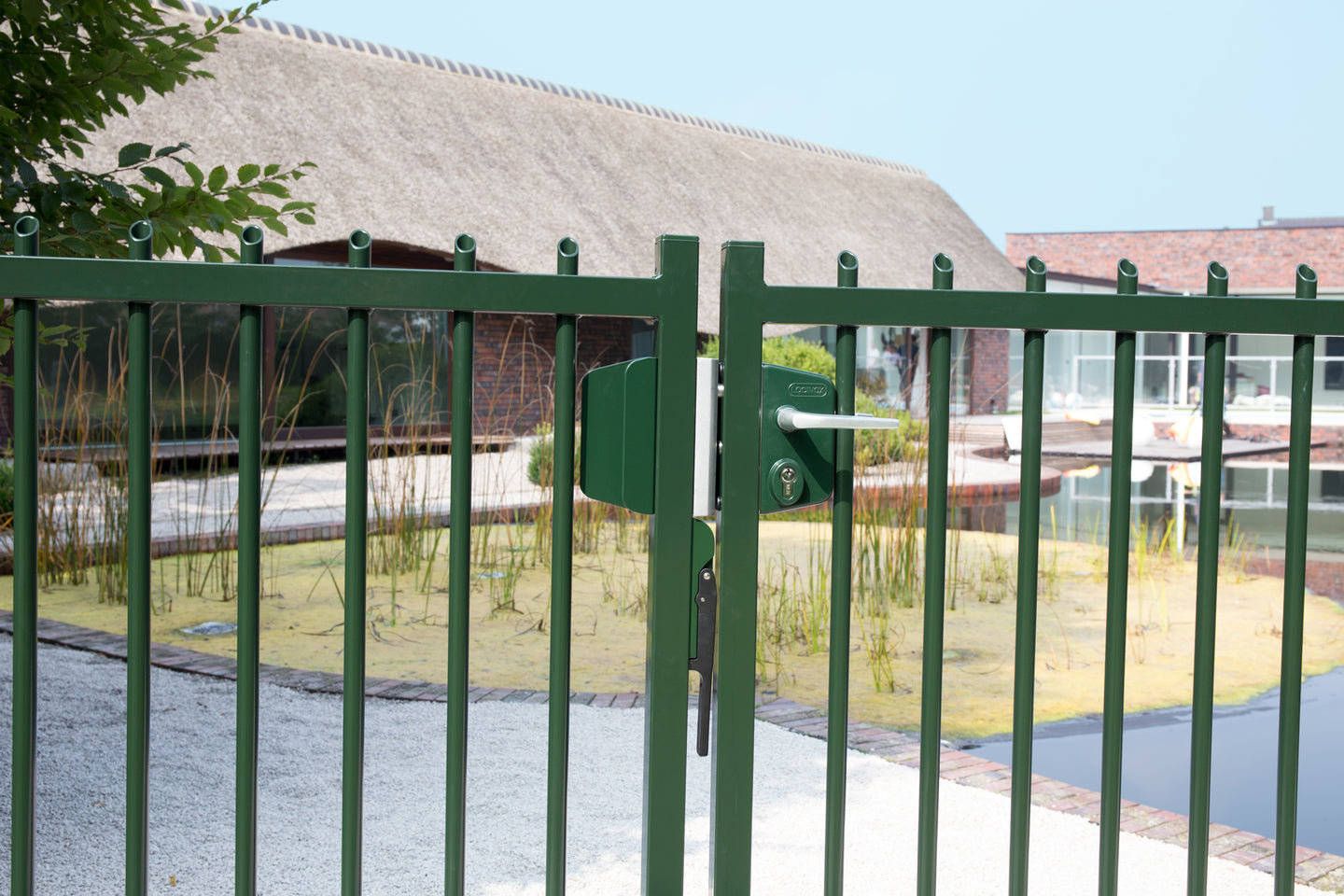 Locinox vidinis atveriamu vartu fiksatorius.