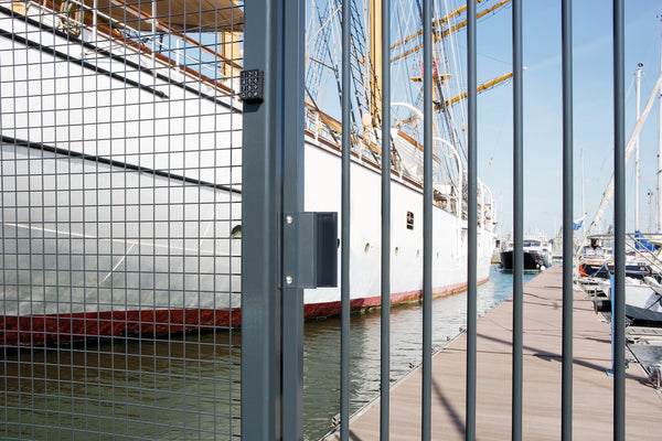 Locinox rankenos elektromagnetinei spynai.